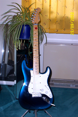 Fender Strat Plus Deluxe Blue 1